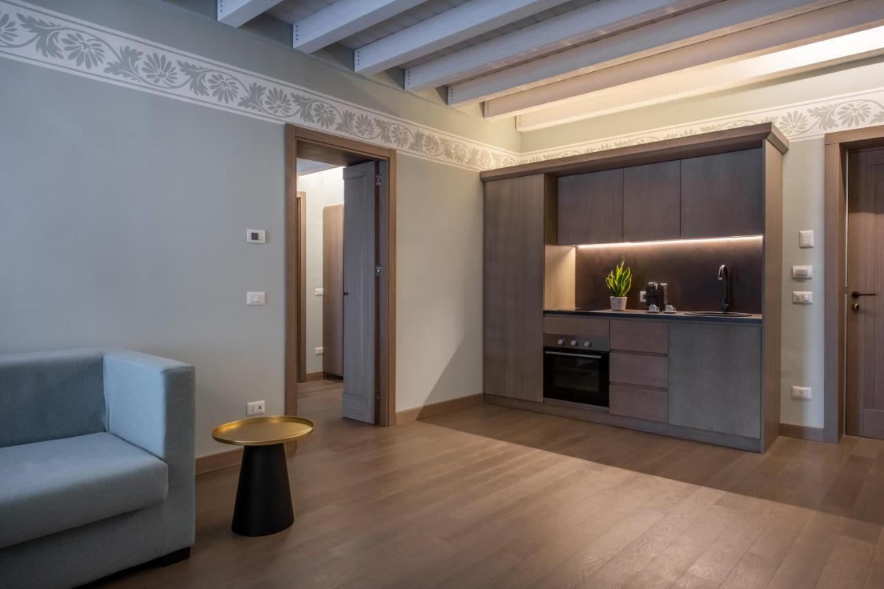 Palazzo De Gregorio Apartments Palermo Bagian luar foto