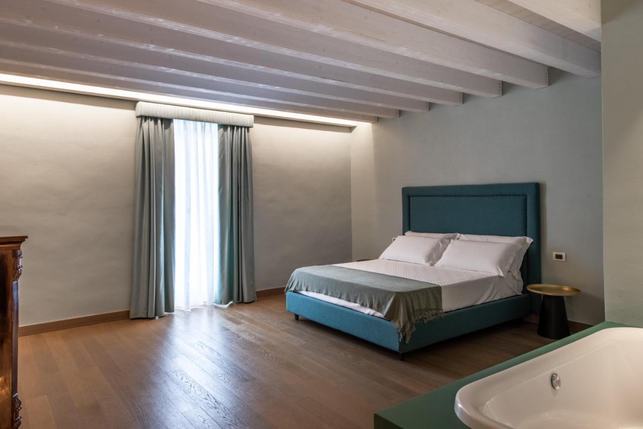 Palazzo De Gregorio Apartments Palermo Bagian luar foto