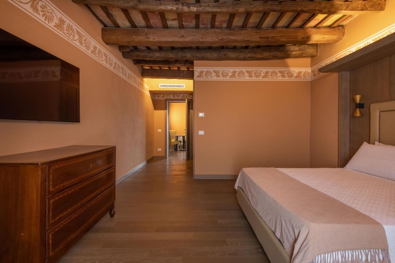 Palazzo De Gregorio Apartments Palermo Bagian luar foto